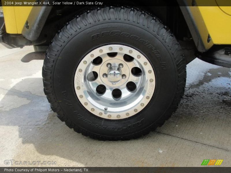 Solar Yellow / Dark Slate Gray 2004 Jeep Wrangler X 4x4