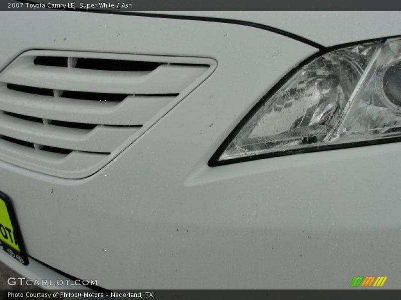 Super White / Ash 2007 Toyota Camry LE