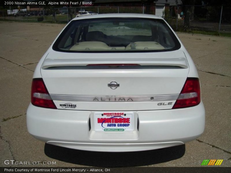 Alpine White Pearl / Blond 2000 Nissan Altima GLE
