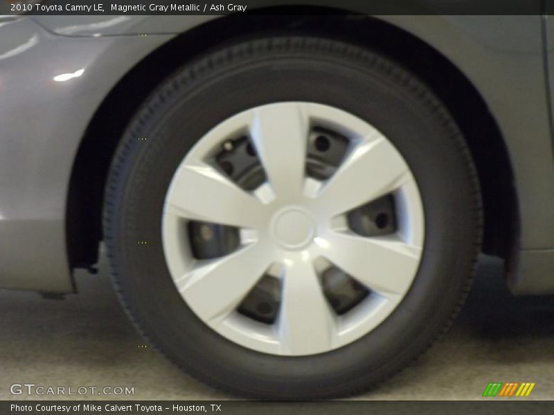 Magnetic Gray Metallic / Ash Gray 2010 Toyota Camry LE
