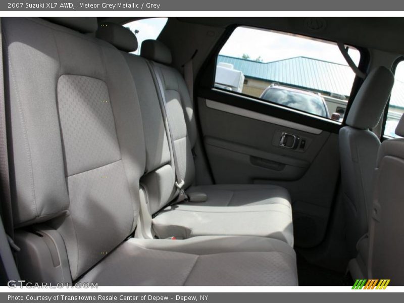 Meteor Grey Metallic / Grey 2007 Suzuki XL7 AWD