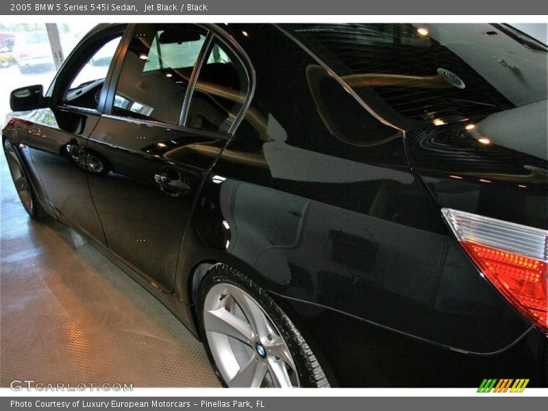 Jet Black / Black 2005 BMW 5 Series 545i Sedan