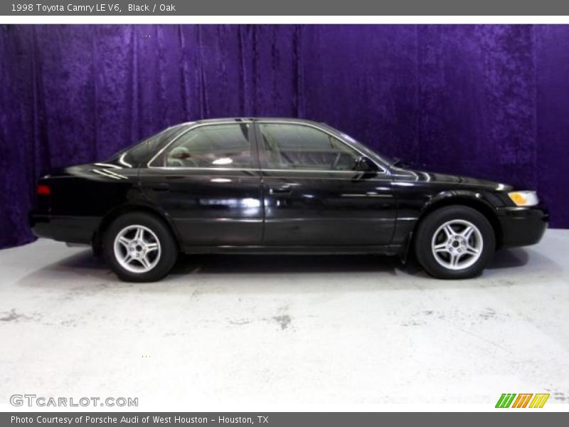 Black / Oak 1998 Toyota Camry LE V6
