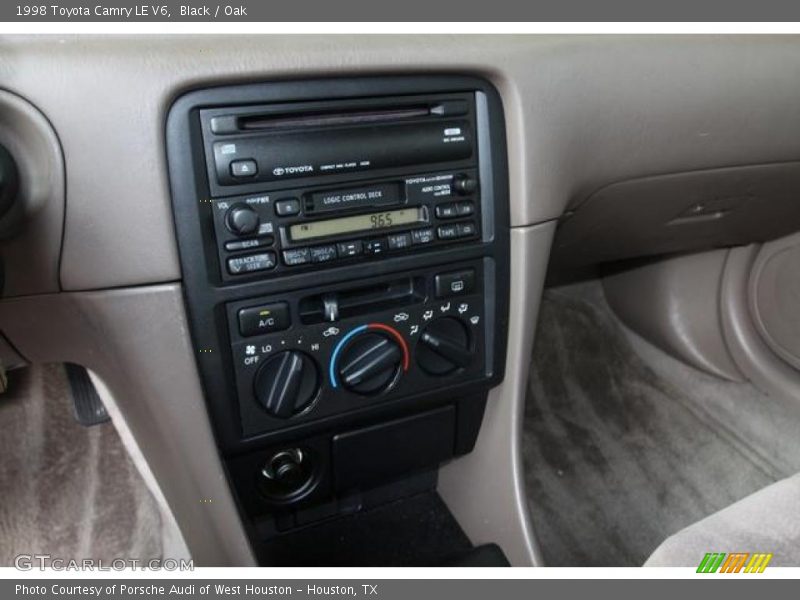 Black / Oak 1998 Toyota Camry LE V6