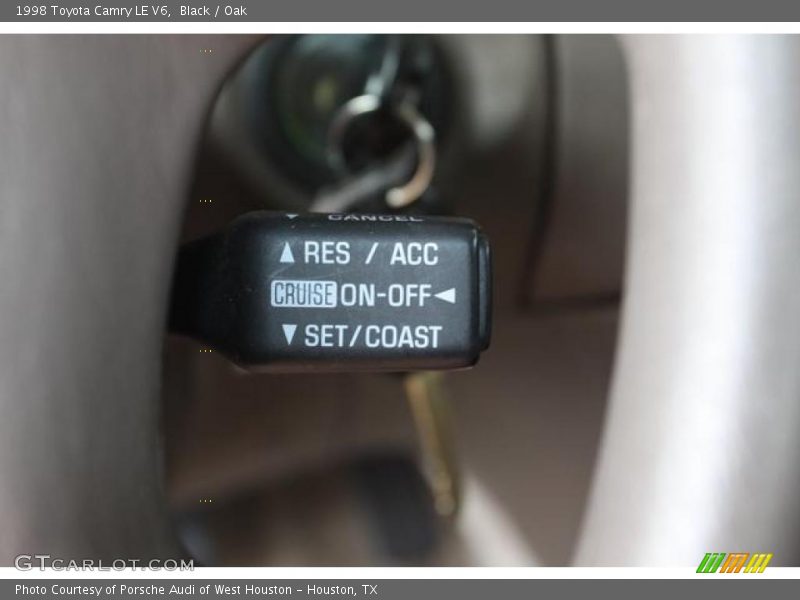 Black / Oak 1998 Toyota Camry LE V6