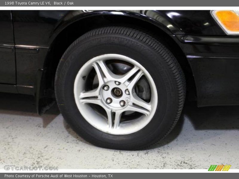 Black / Oak 1998 Toyota Camry LE V6
