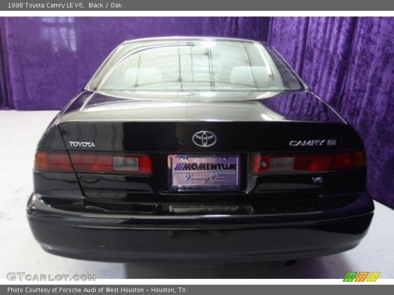 Black / Oak 1998 Toyota Camry LE V6