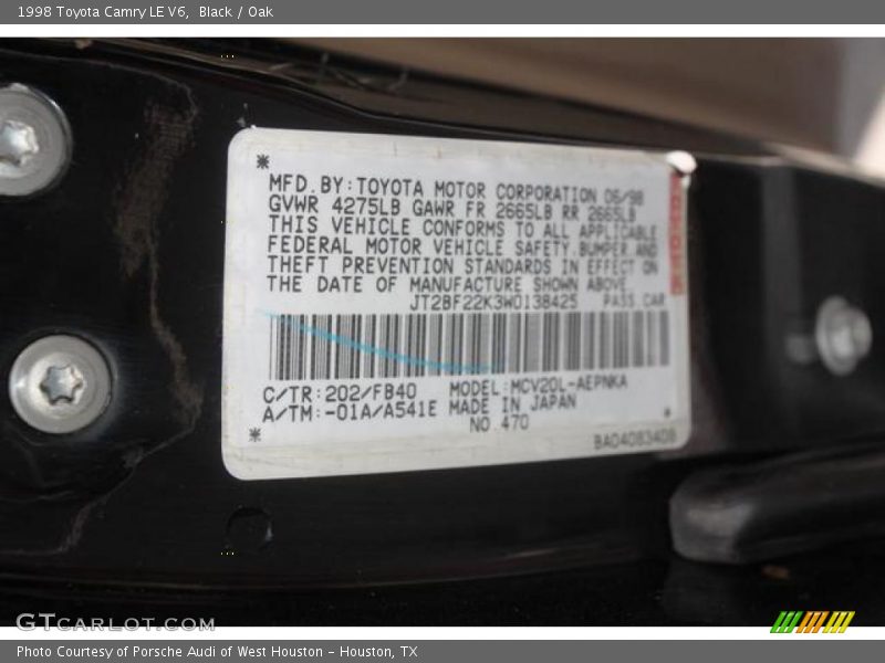 Black / Oak 1998 Toyota Camry LE V6