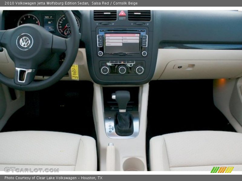 Salsa Red / Cornsilk Beige 2010 Volkswagen Jetta Wolfsburg Edition Sedan