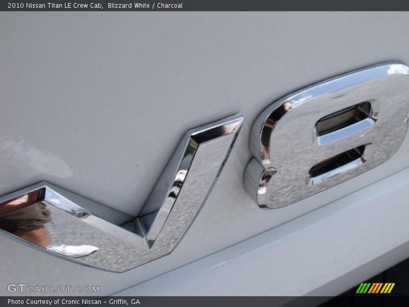 Blizzard White / Charcoal 2010 Nissan Titan LE Crew Cab