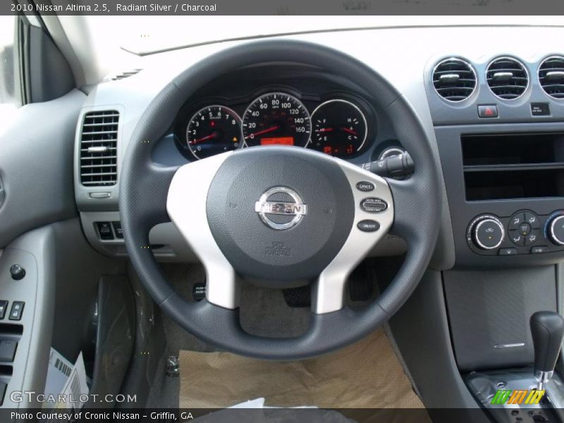 Radiant Silver / Charcoal 2010 Nissan Altima 2.5