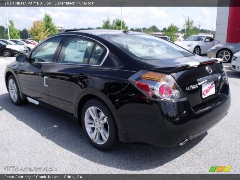 Super Black / Charcoal 2010 Nissan Altima 3.5 SR