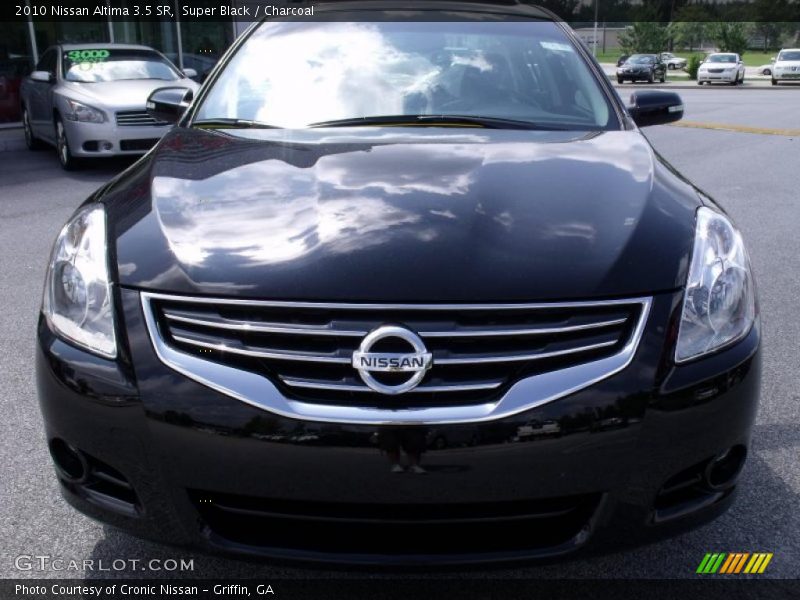 Super Black / Charcoal 2010 Nissan Altima 3.5 SR