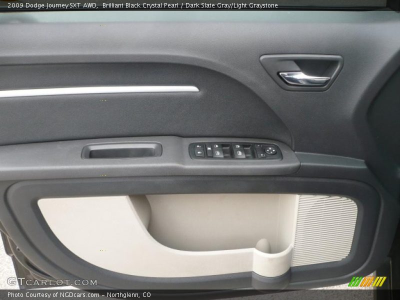 Brilliant Black Crystal Pearl / Dark Slate Gray/Light Graystone 2009 Dodge Journey SXT AWD
