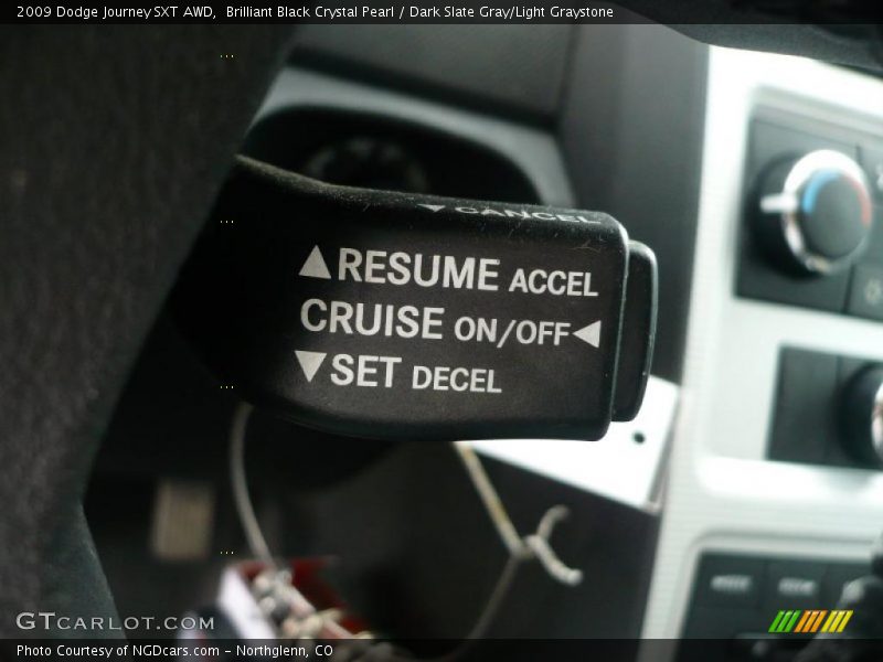 Brilliant Black Crystal Pearl / Dark Slate Gray/Light Graystone 2009 Dodge Journey SXT AWD