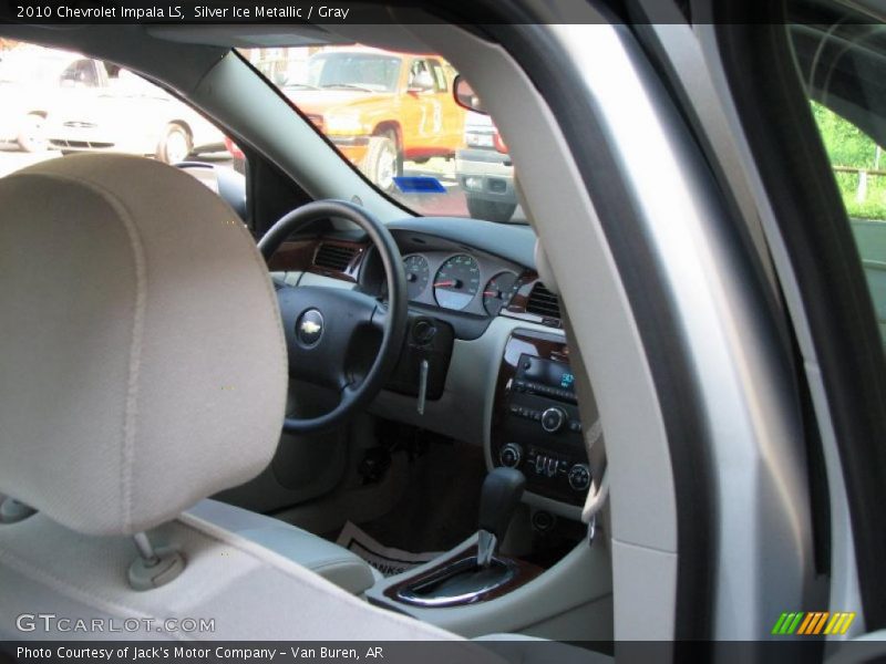 Silver Ice Metallic / Gray 2010 Chevrolet Impala LS