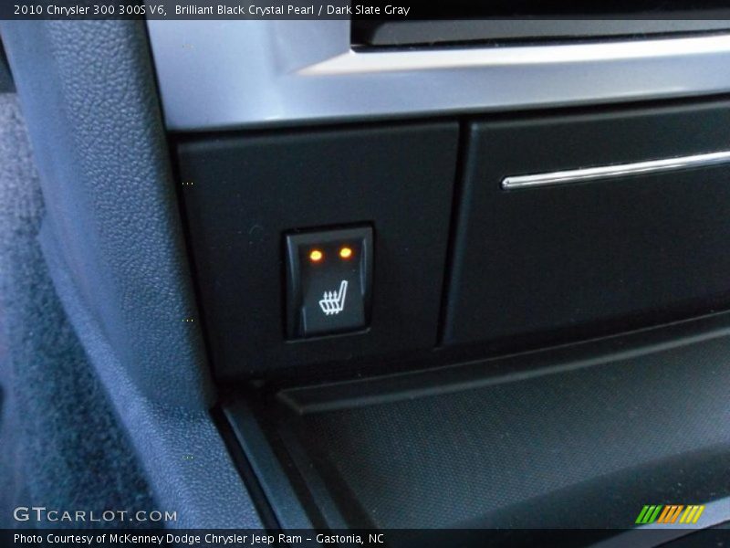 Brilliant Black Crystal Pearl / Dark Slate Gray 2010 Chrysler 300 300S V6