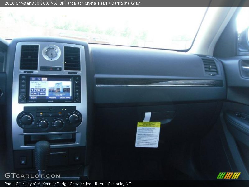 Brilliant Black Crystal Pearl / Dark Slate Gray 2010 Chrysler 300 300S V6