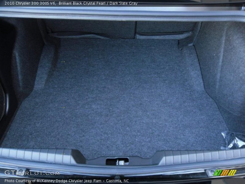 Brilliant Black Crystal Pearl / Dark Slate Gray 2010 Chrysler 300 300S V6