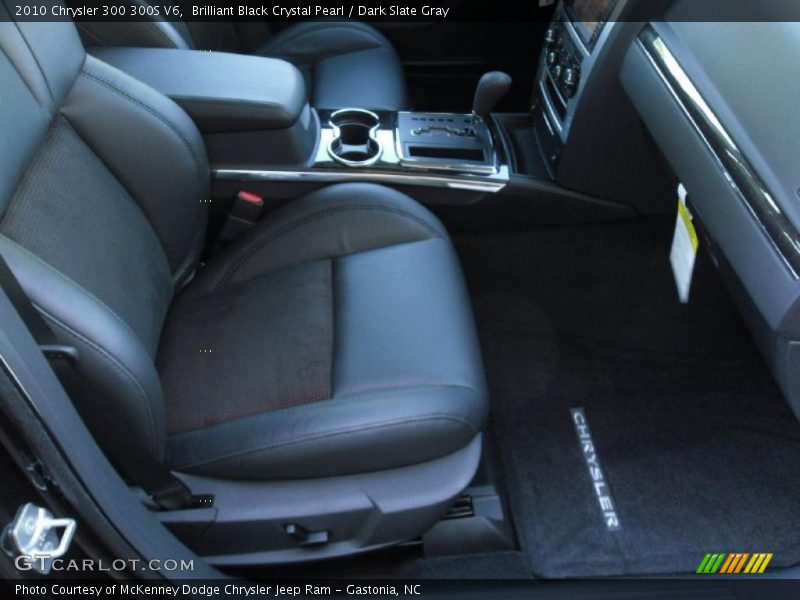 Brilliant Black Crystal Pearl / Dark Slate Gray 2010 Chrysler 300 300S V6