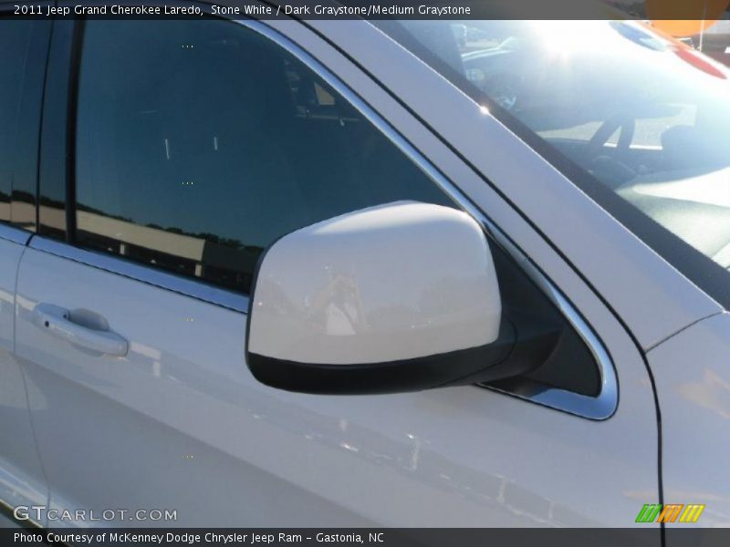 Stone White / Dark Graystone/Medium Graystone 2011 Jeep Grand Cherokee Laredo