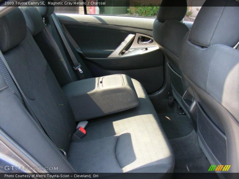 Magnetic Gray Metallic / Charcoal 2009 Toyota Camry SE