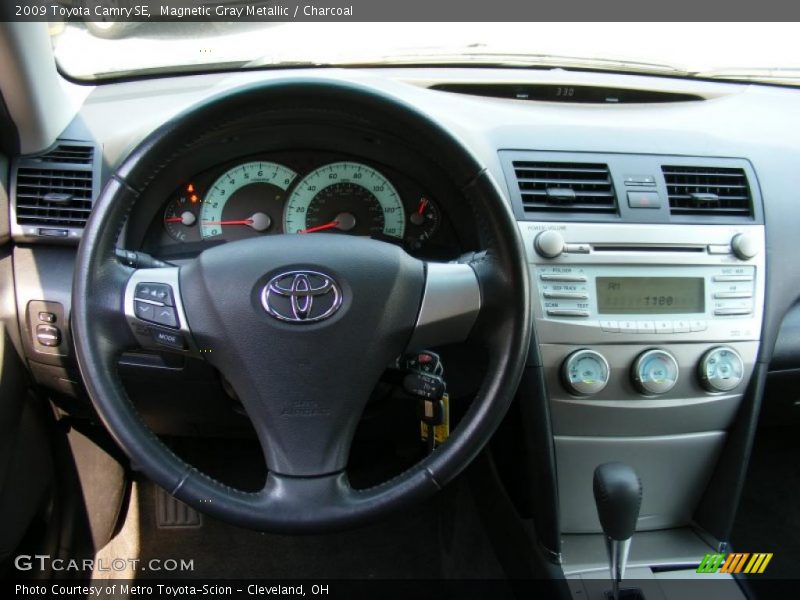 Magnetic Gray Metallic / Charcoal 2009 Toyota Camry SE