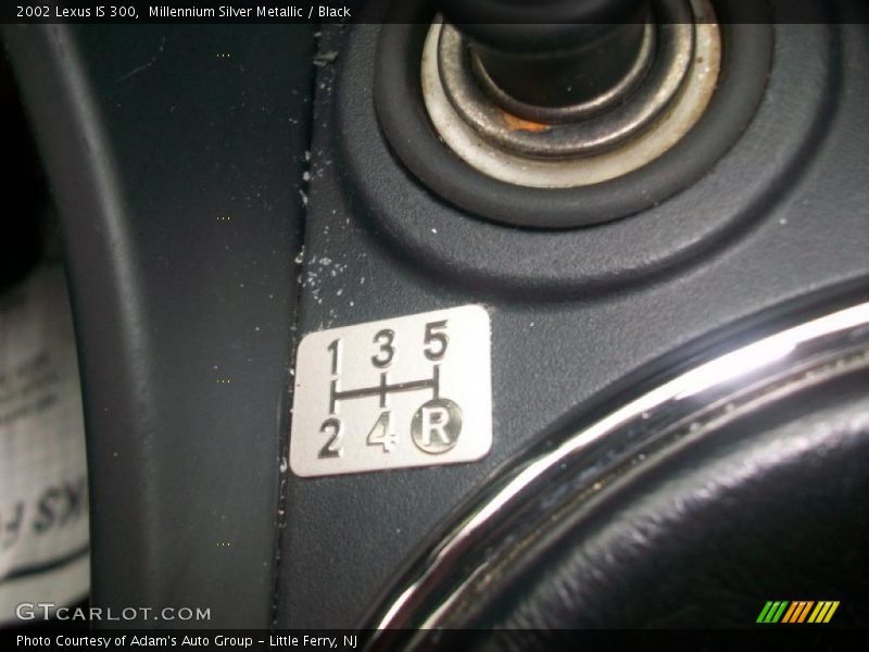Millennium Silver Metallic / Black 2002 Lexus IS 300