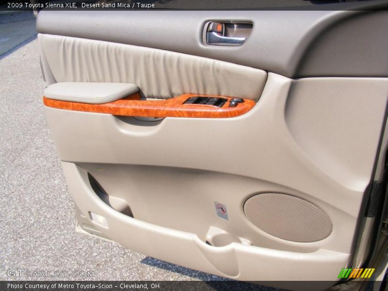 Desert Sand Mica / Taupe 2009 Toyota Sienna XLE
