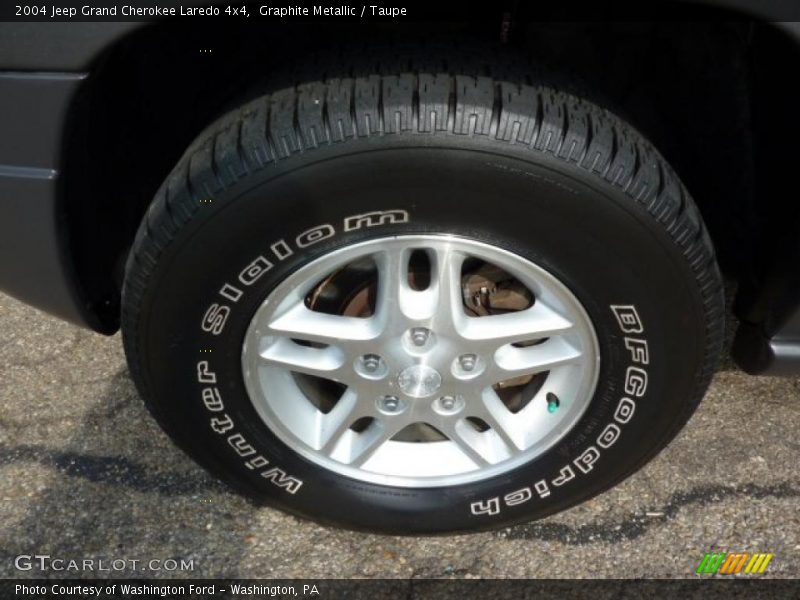 Graphite Metallic / Taupe 2004 Jeep Grand Cherokee Laredo 4x4