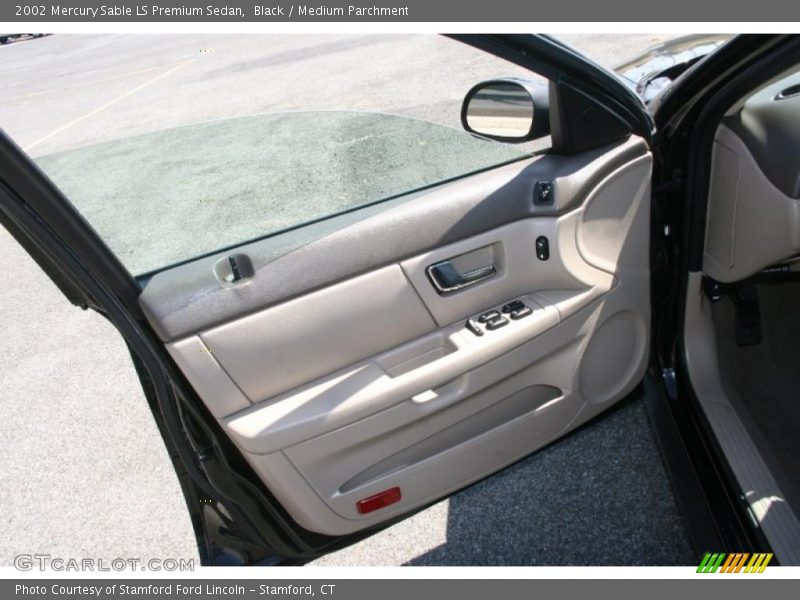Black / Medium Parchment 2002 Mercury Sable LS Premium Sedan