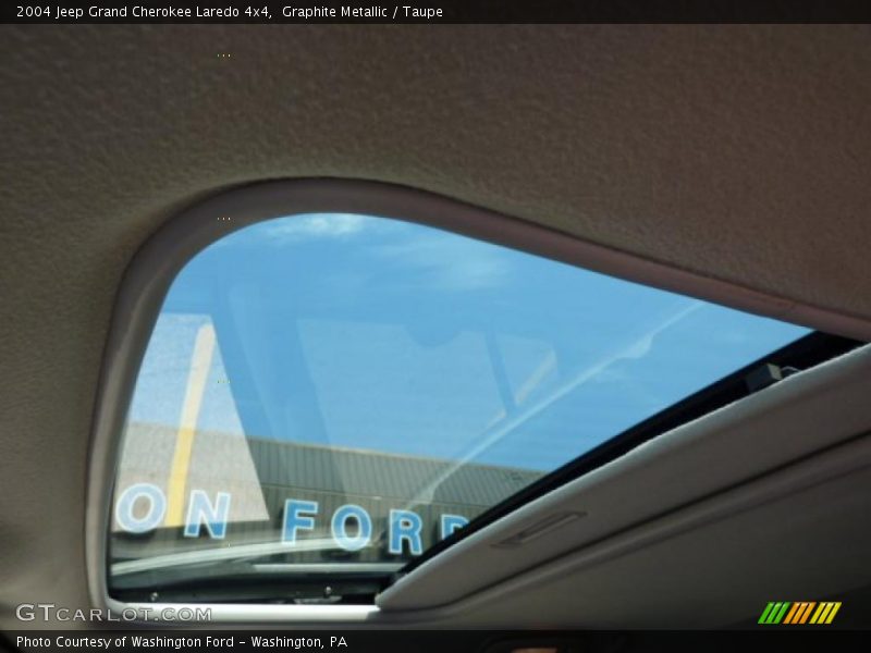Graphite Metallic / Taupe 2004 Jeep Grand Cherokee Laredo 4x4