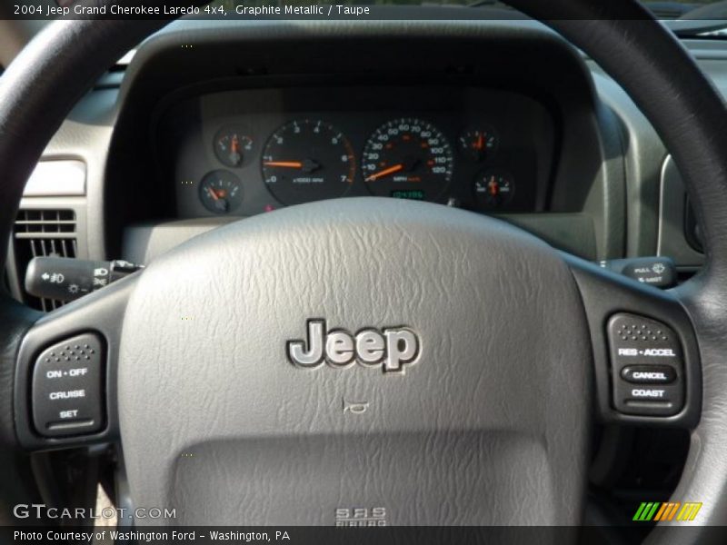 Graphite Metallic / Taupe 2004 Jeep Grand Cherokee Laredo 4x4