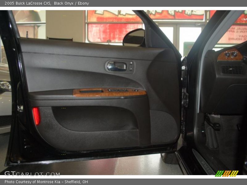 Black Onyx / Ebony 2005 Buick LaCrosse CXS