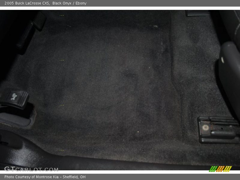 Black Onyx / Ebony 2005 Buick LaCrosse CXS