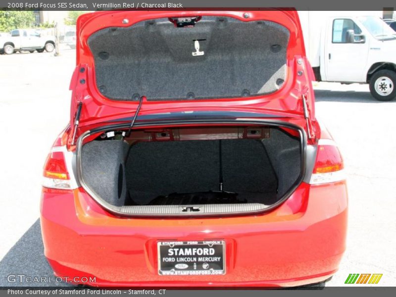 Vermillion Red / Charcoal Black 2008 Ford Focus SES Sedan