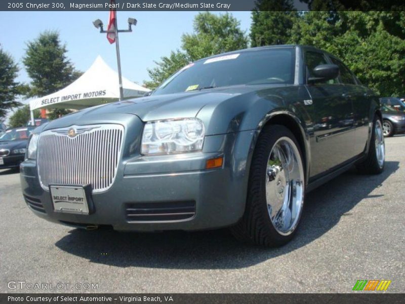 Magnesium Pearl / Dark Slate Gray/Medium Slate Gray 2005 Chrysler 300