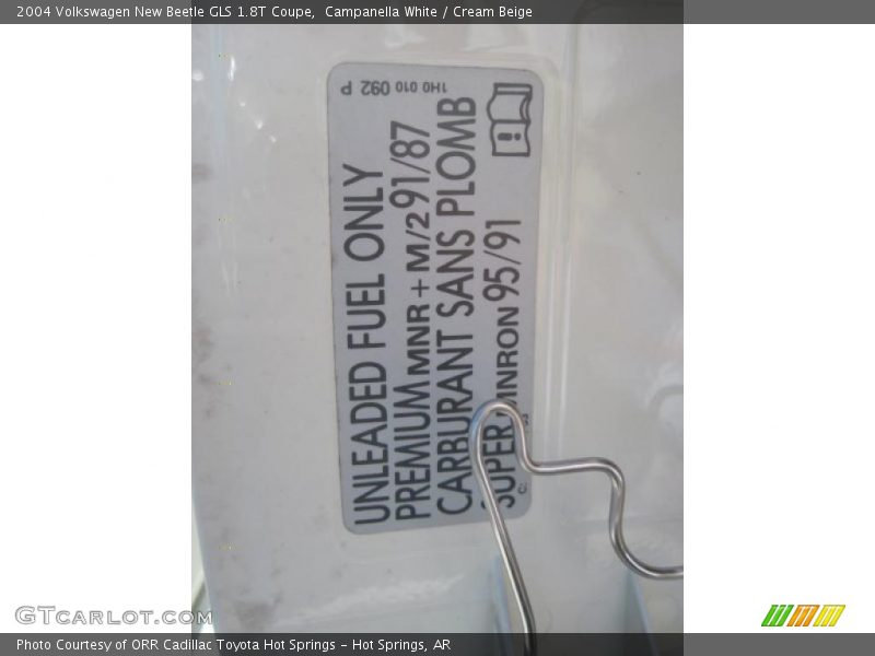 Campanella White / Cream Beige 2004 Volkswagen New Beetle GLS 1.8T Coupe