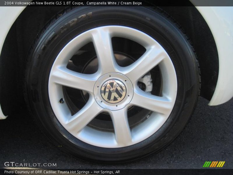 Campanella White / Cream Beige 2004 Volkswagen New Beetle GLS 1.8T Coupe