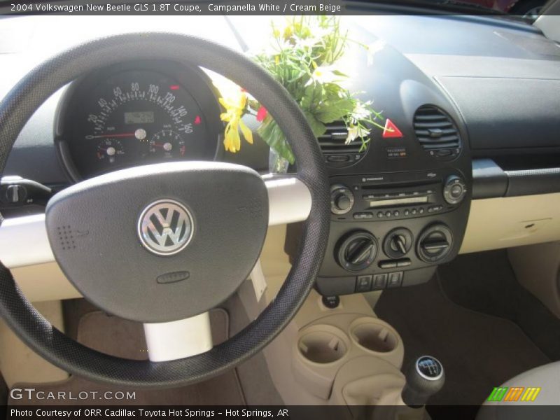 Campanella White / Cream Beige 2004 Volkswagen New Beetle GLS 1.8T Coupe