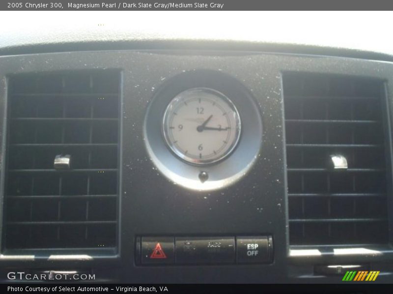 Magnesium Pearl / Dark Slate Gray/Medium Slate Gray 2005 Chrysler 300
