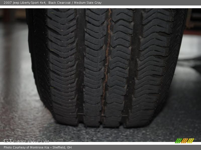 Black Clearcoat / Medium Slate Gray 2007 Jeep Liberty Sport 4x4