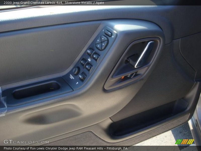 Silverstone Metallic / Agate 2000 Jeep Grand Cherokee Laredo 4x4
