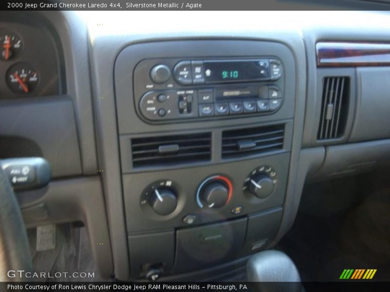 Silverstone Metallic / Agate 2000 Jeep Grand Cherokee Laredo 4x4