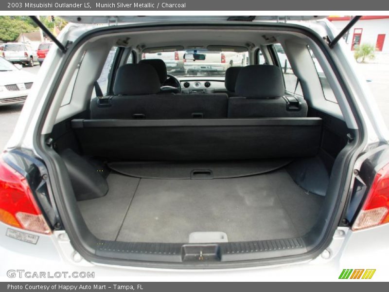 Munich Silver Metallic / Charcoal 2003 Mitsubishi Outlander LS