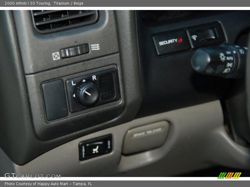 Titanium / Beige 2000 Infiniti I 30 Touring