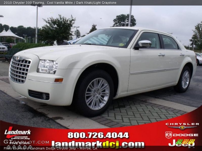 Cool Vanilla White / Dark Khaki/Light Graystone 2010 Chrysler 300 Touring