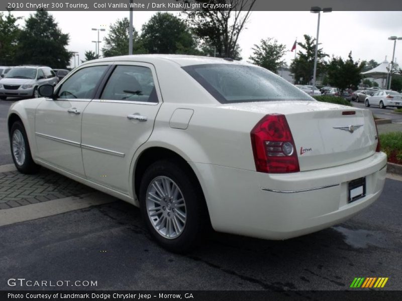 Cool Vanilla White / Dark Khaki/Light Graystone 2010 Chrysler 300 Touring