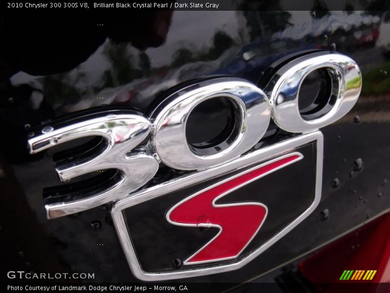 Brilliant Black Crystal Pearl / Dark Slate Gray 2010 Chrysler 300 300S V8