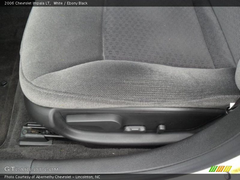 White / Ebony Black 2006 Chevrolet Impala LT